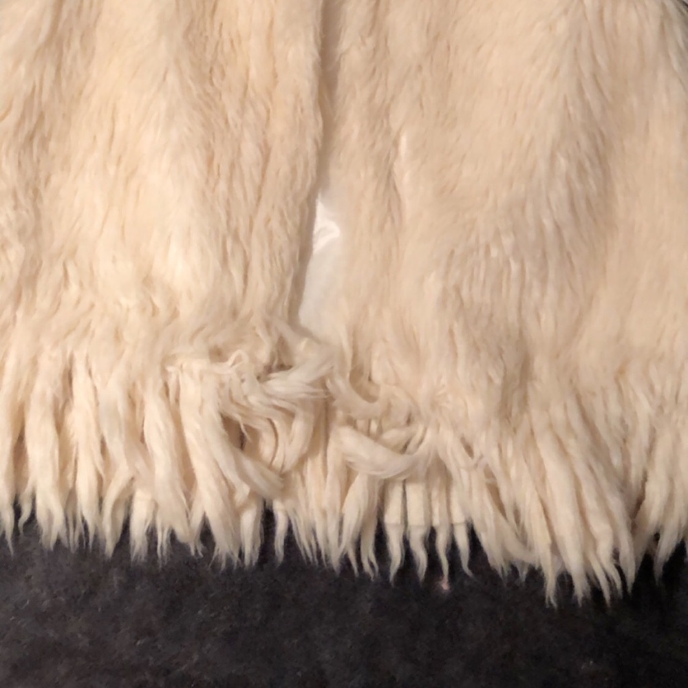 Vest - Picture 2 of 2